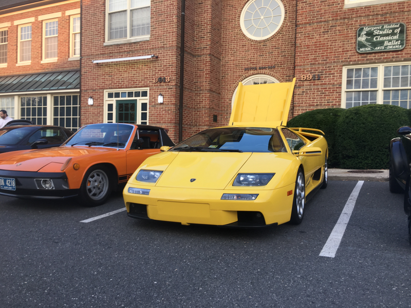 Illustration for article titled Katie's Cars & Coffee Photo Dump (with not very good photos)
